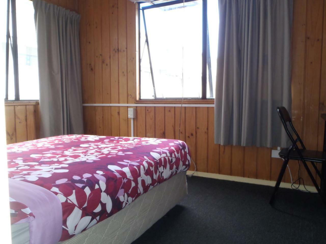 Borders Beyond Hostel Auckland Exterior photo